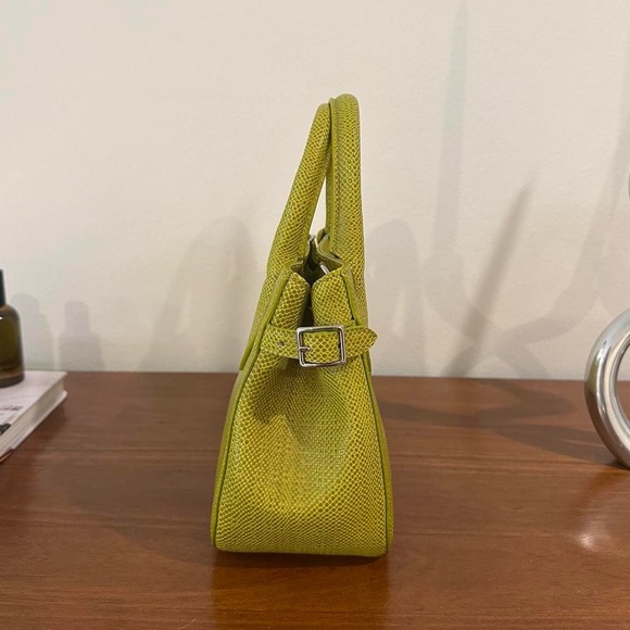 Reformation green purse - Picture 3 of 4